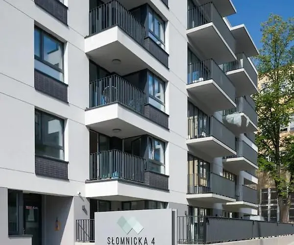 Modern And Comfortable With A Bedroom Cracovia