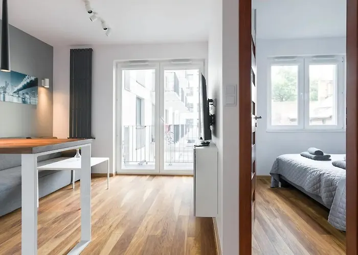 Modern And Comfortable With A Bedroom Apartment *